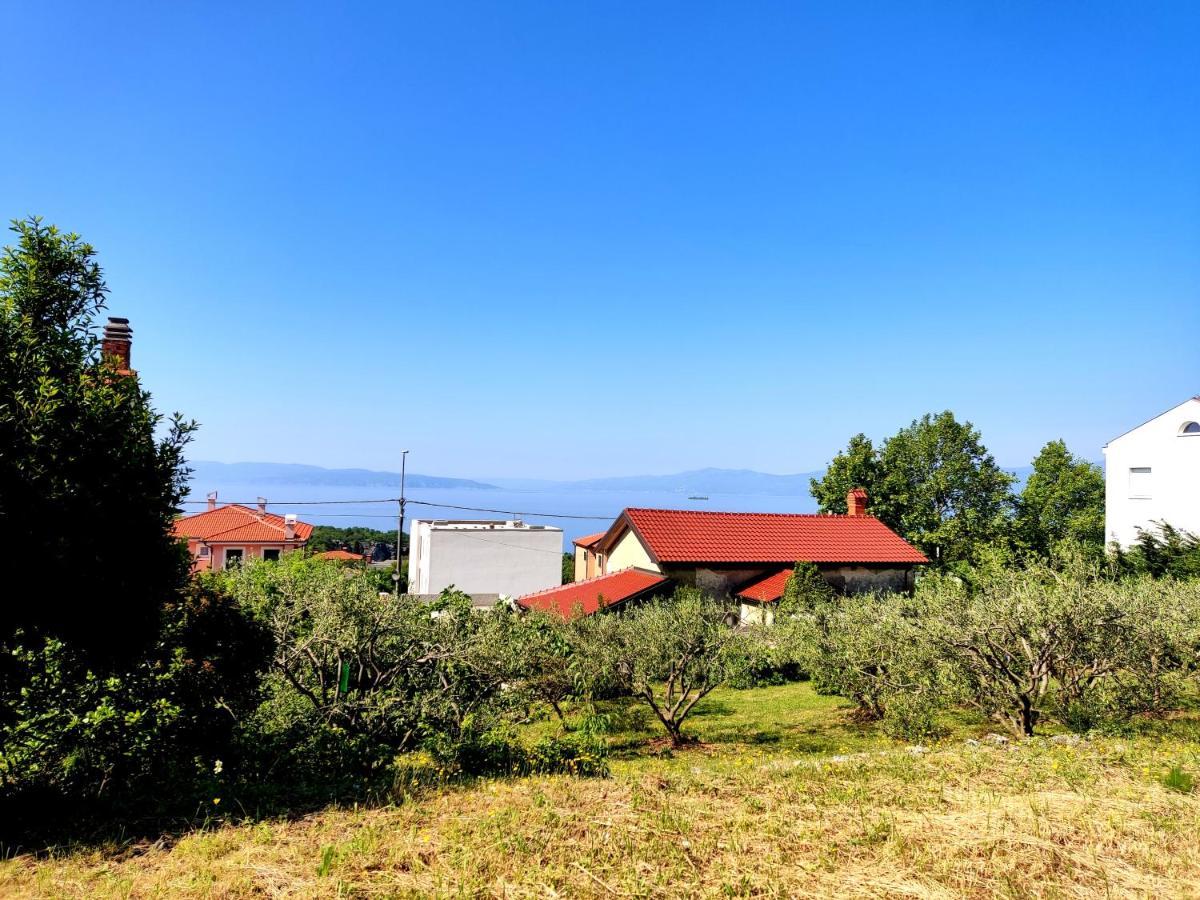 Apartman Pelcic,With Wifi And Free Parking Kostrena Exteriör bild